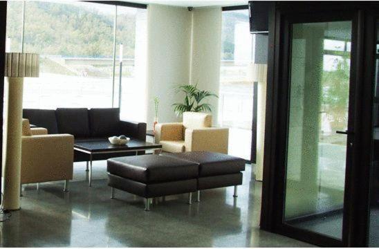 Complejo Leo 24H Hotel Монестерио Екстериор снимка