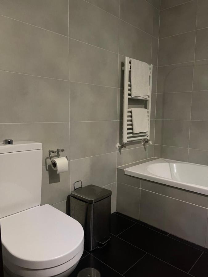 Complejo Leo 24H Hotel Монестерио Екстериор снимка