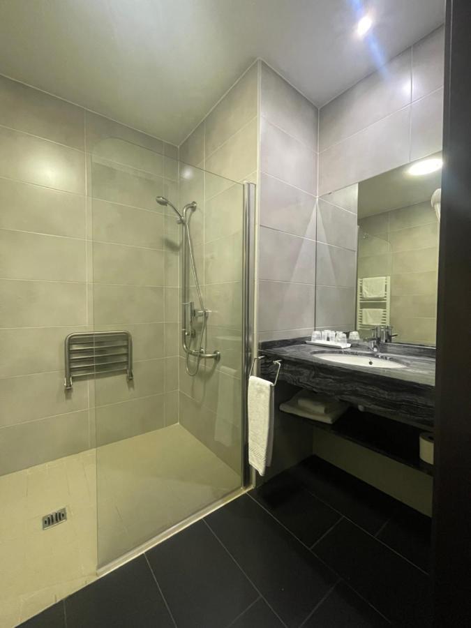 Complejo Leo 24H Hotel Монестерио Екстериор снимка