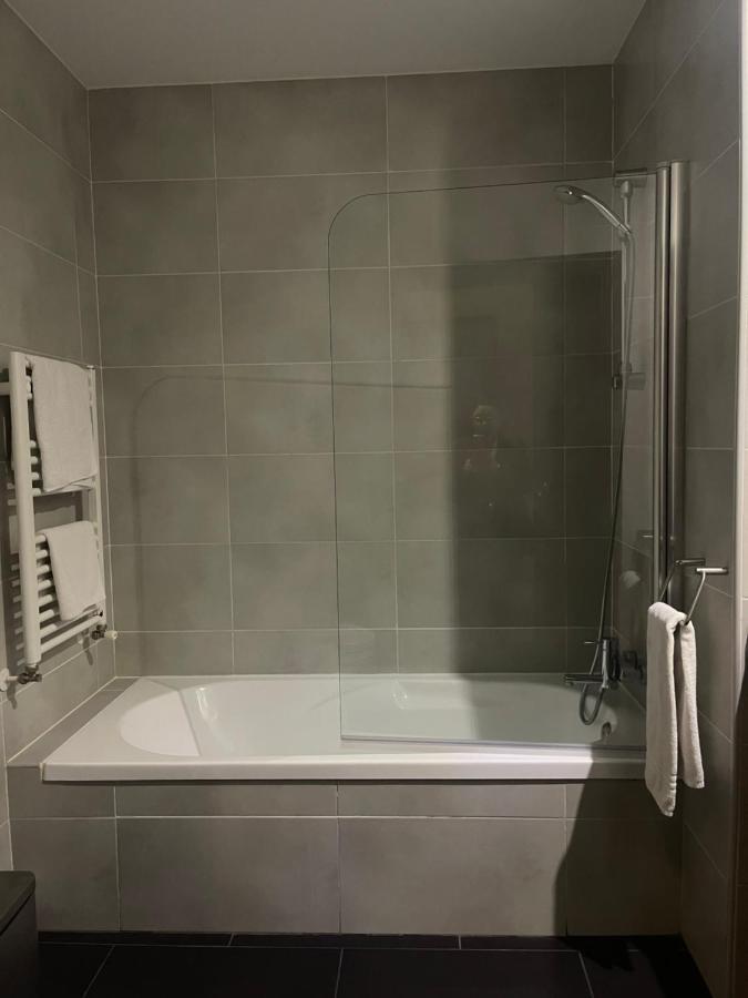 Complejo Leo 24H Hotel Монестерио Екстериор снимка