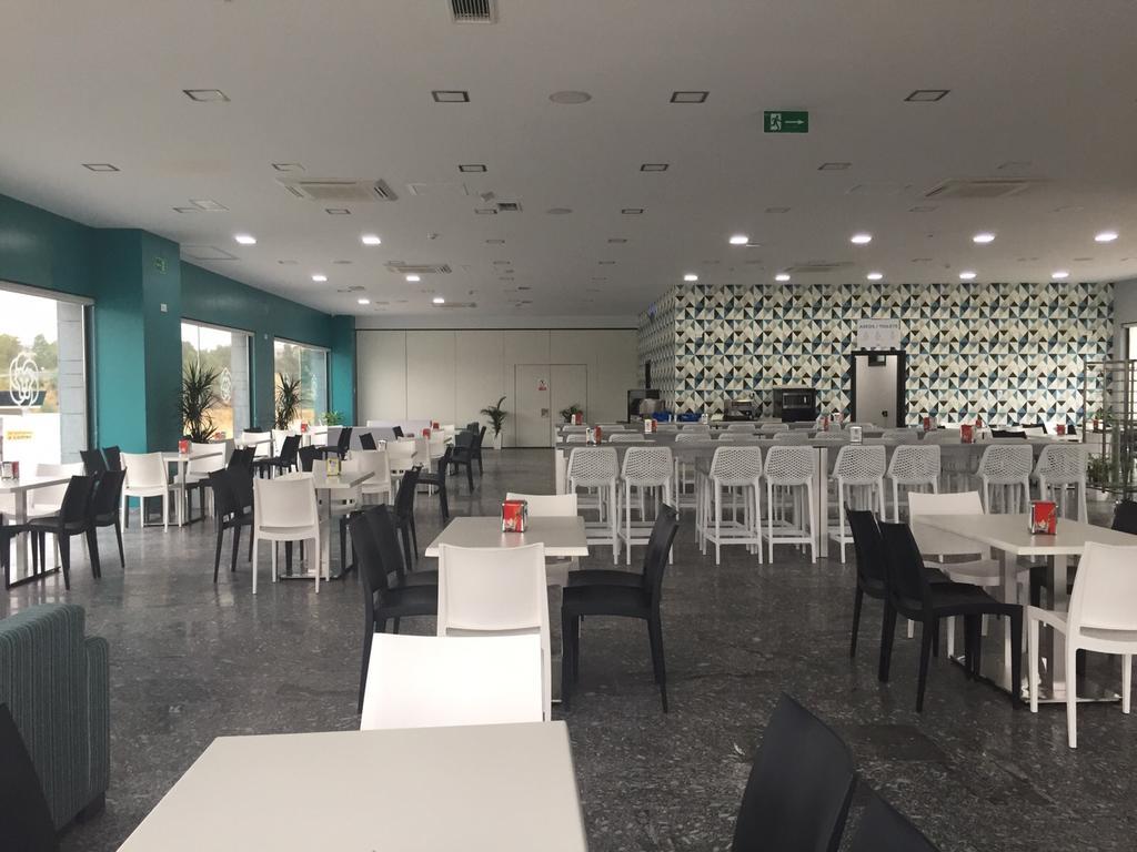 Complejo Leo 24H Hotel Монестерио Екстериор снимка