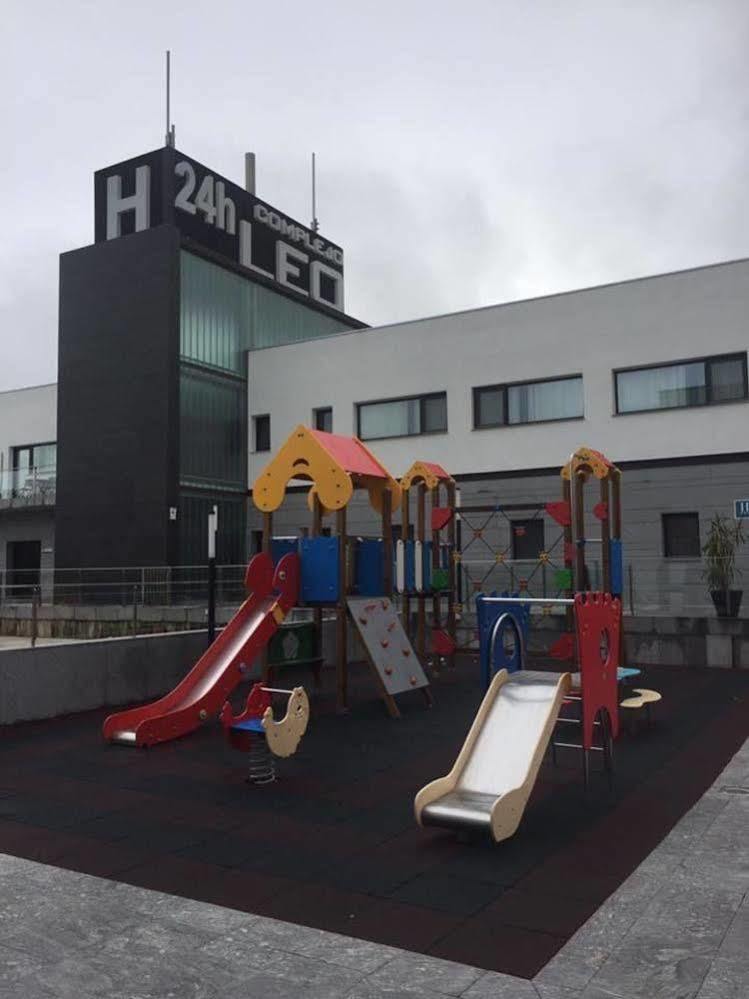 Complejo Leo 24H Hotel Монестерио Екстериор снимка